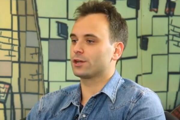 SVI GA PAMTITE PO SERIJI "VOJNA AKADEMIJA": A sada je isplivala FOTKA njegovog BRATA, svi gledaju u 1 DETALJ (FOTO)