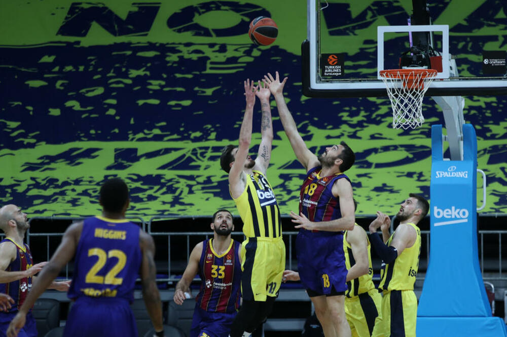 GUDURIĆEVA DOBRA PARTIJA NEDOVOLJNA DA BI SE IZBEGAO PORAZ! Kalinić predvodio Valensiju do pobede