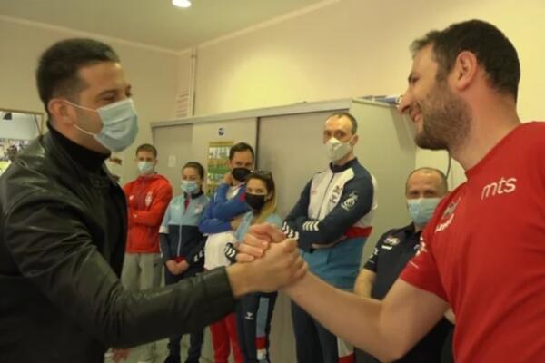 MINISTAR UDOVIČIĆ POSETIO NAJBOLJE STRELCE: Šampionske medalje stvaraju samo odlučni i jaki timovi!
