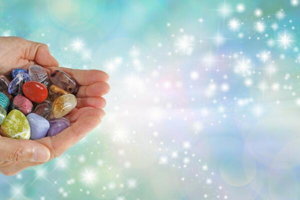 POLUDRAGI KAMEN I NJEGOV MOĆNI UTICAJ NA ORGANIZAM: Istina ili zabluda?