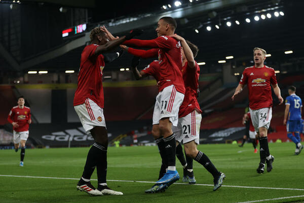 MITROVIĆEV GOL NEDOVOLJAN ZA BODOVE FULAMA! Kiks Totenhema na Sent Džejmsu, Junajted do pobede nakon preokreta