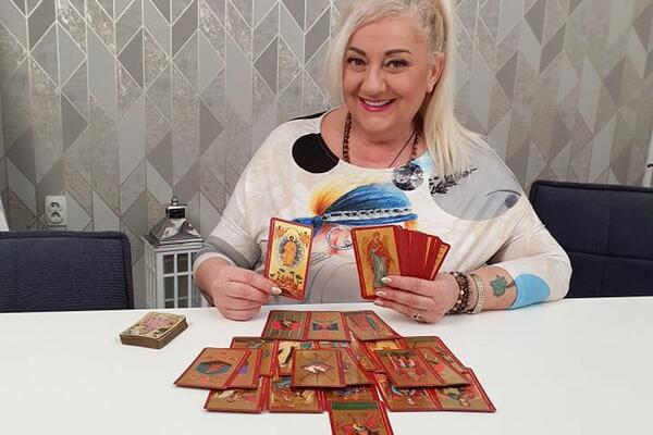 OSTAĆETE FRAPIRANI KADA VIDITE KOLIKO VESNA RIVAS UZIMA NOVCA ZA TAROT TUMAČENJA: Ima dosta NULA, pravi BIZNIS!