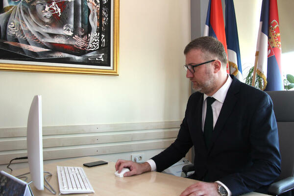 ORGANIZOVAN SKUP MALIH I SREDNJIH PREDUZEĆA U FOKUSU! Oglasio se i Boško Vučurević