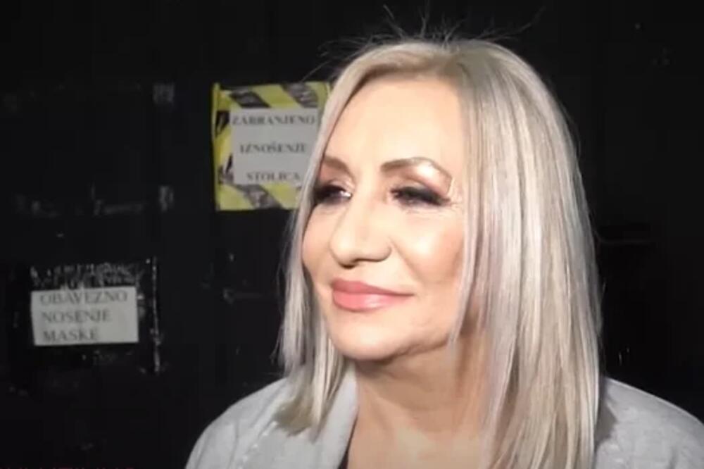 "BEBI JOŠ NISU ODABRALI IME, REA NE KAPIRA DA JE DOBILA SEKU"! VESNA ZMIJANAC SE OGLASILA I PODELILA SREĆU!