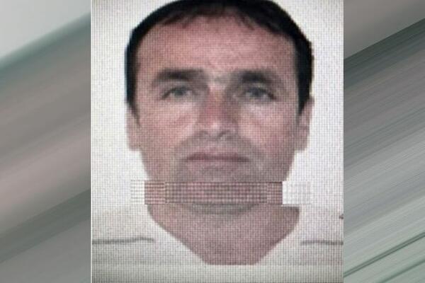 BRUTALNO LIKVIDIRAN SKADARSKI KUM: Ozloglašeni albanski mafijaš izrešetan blizu kuće sa 30 metaka (VIDEO)