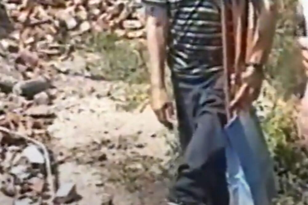 JEDAN OD NAJTUŽNIJIH SNIMAKA IZ 1999. GODINE: Dragoljubu su bombe smrskale stopala! (VIDEO)