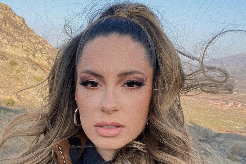 SARA JO ZAVRŠILA KOD PSIHOTERAPEUTA!