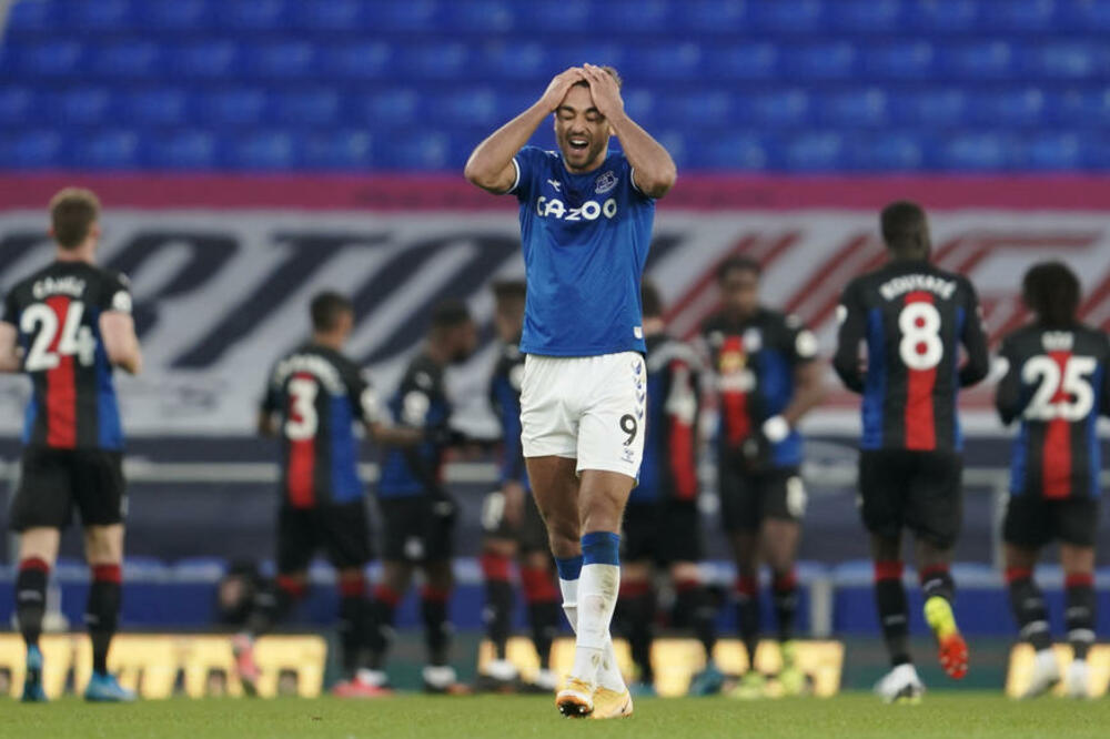 LUKIN PALAS STOPIRAO "KARAMELE", BATŠUAJI JE JUNAK! Vest Hem je OPET četvrti, "Vukovi" kasno krenuli! (VIDEO)