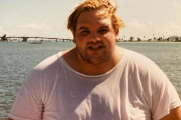 OD OBELIKSA DO APOLONA! GLUMAC DOŽIVEO PREOBRAŽAJ KOJI SVET NIJE VIDEO:Ostaćete u neverici nakon fotografija!(FOTO)