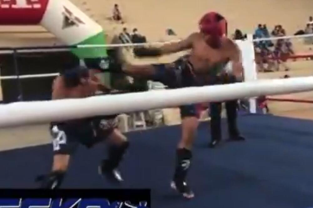 TRAGEDIJA, STRAVIČNA SMRT BOKSERA: Primio je težak udarac pa PAO MRTAV! (VIDEO)