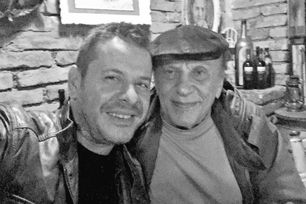 ZBOGOM TOZO MOJ DRAGI, MOJ PRIJATELJU, PUTUJ I NAĐI ODMAH CUNETA: Vlado Georgiev je TEŠKO podneo smrt Tozovca! FOTO