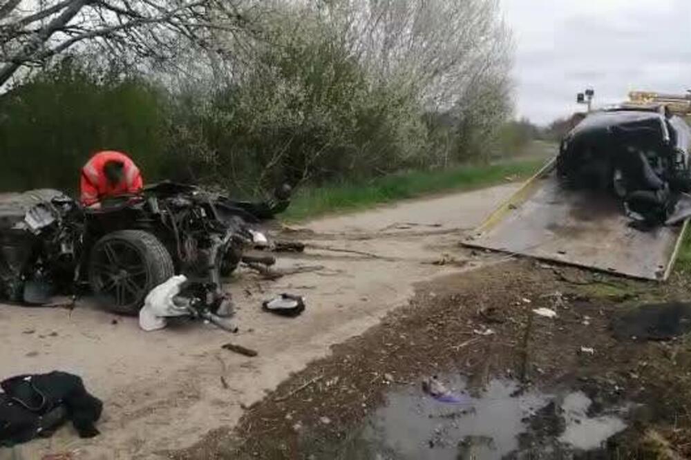 DETALJI KOBNE NESREĆE KOD PANČEVA! Dva mladića od 26 godina su poginula, audi smrskan do neprepoznatljivosti (FOTO)