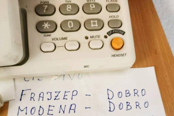 URNEBESNO! DEDA NAKON VESTI U SEDAM: Beleške o VAKCINAMA koje su nasmejale CEO REGION! (FOTO)