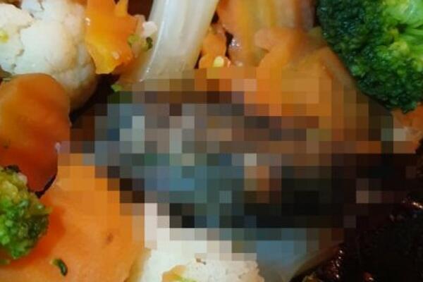 UŽAS! IVAN JE PRONAŠAO MIŠA U ZAMRZNUTOM POVRĆU! Čitav region je ZGROŽEN PRIZOROM (FOTO)