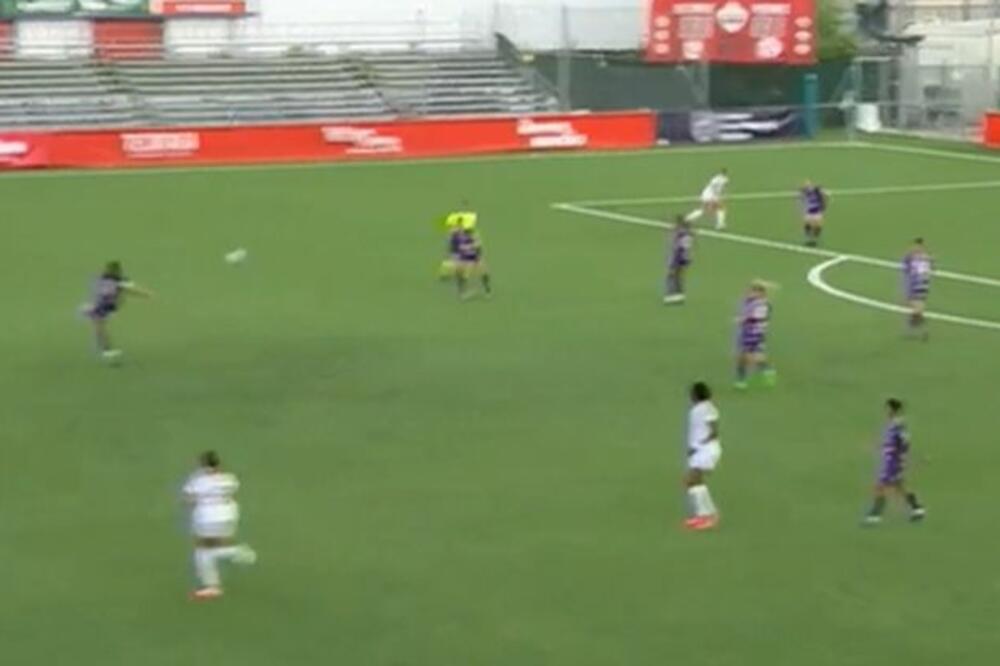 BOMBA SA 40 METARA: Mlada fudbalerka iz Madrida "skinula paučinu"! (Video)