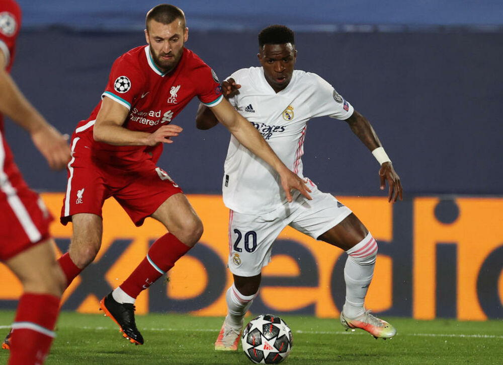 FK Real Madrid, FK Liverpul, Vinisijus Žunior