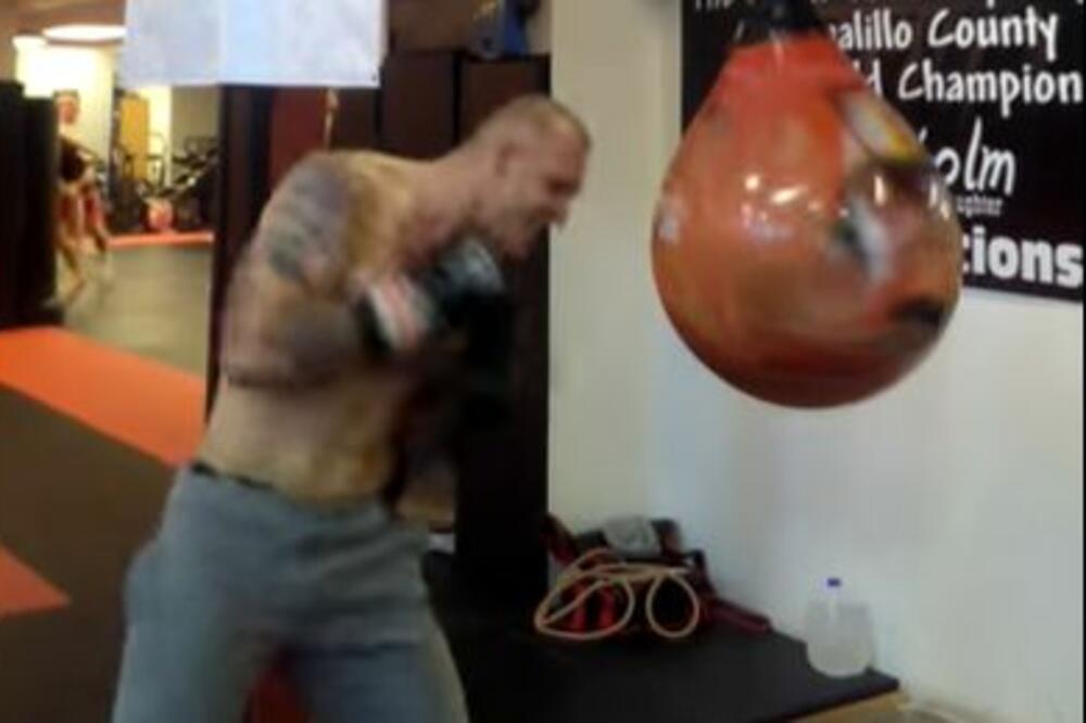 UBIJEN ČUVENI MMA BORAC! Tajler Ist prvo pucao na svoju devojku, pa ga je ubio drugi muškarac