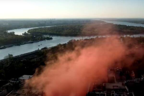 GOREO JE CEO REGION: Delije se ujedinile i ispratile svoje ljubimce na SVETKOVINU SRPSKOG FUDBALA