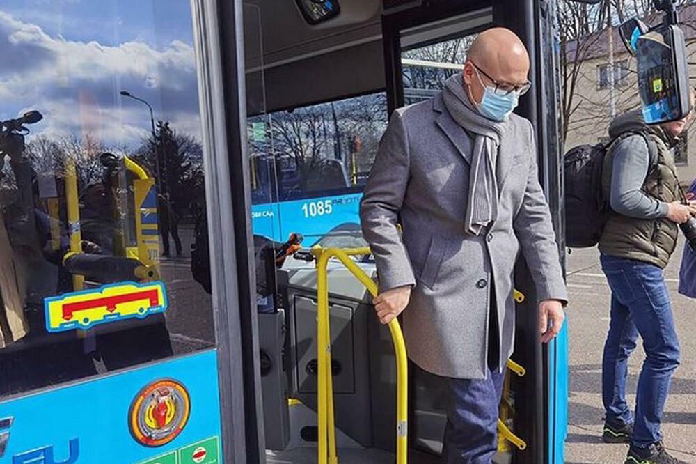 VUČEVIĆ: Novi Sad je bogatiji za novih 29 autobusa, a u završnoj fazi i nabavka 10 električnih