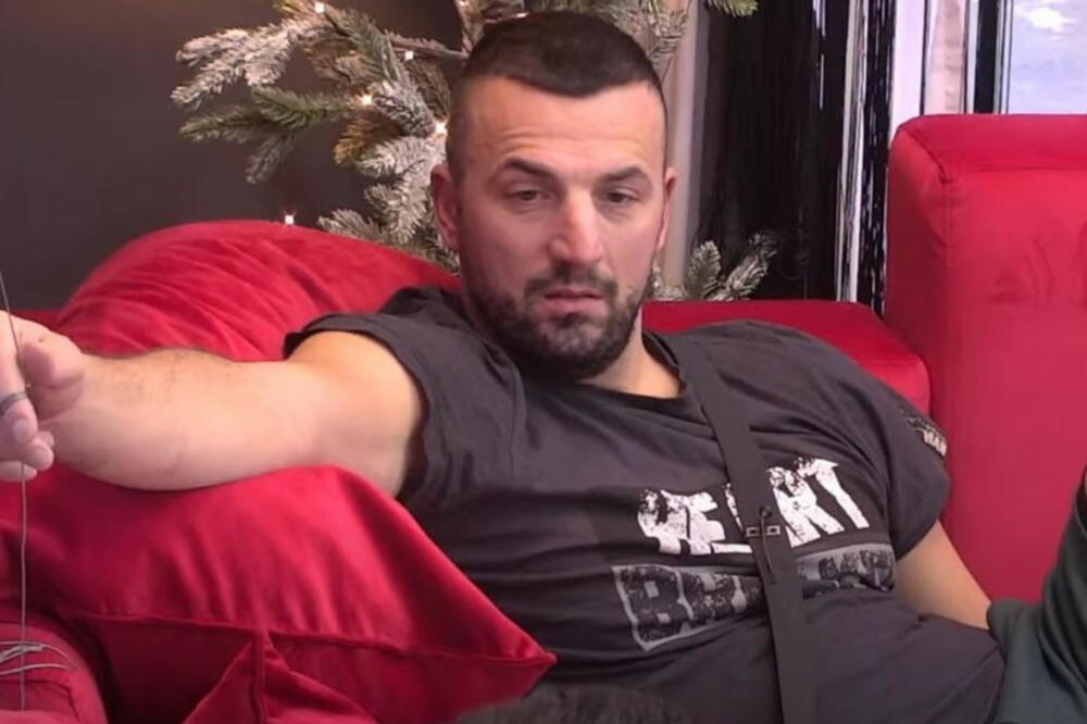 SREĆA NIKAD VEĆA! VRATIO SE TOMOVIĆ: Konačno ima DOBAR razlog za slavlje!