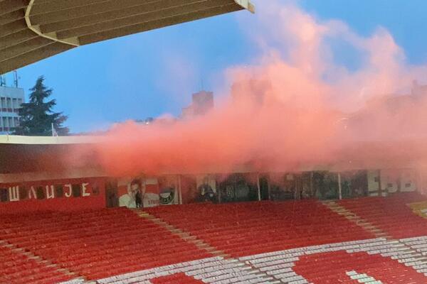 SEVER MARAKANE U CRVENOM DIMU: Ivanićev gol bio signal za bakljadu Delija! (VIDEO)