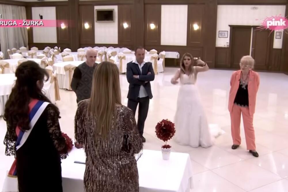 UČESNICI "BRAK NA NEVIĐENO" ŠOKIRALI REGION PONAŠANJEM: Jedna htela da tuče voditeljku, druga se bavi PROSTITUCIJOM