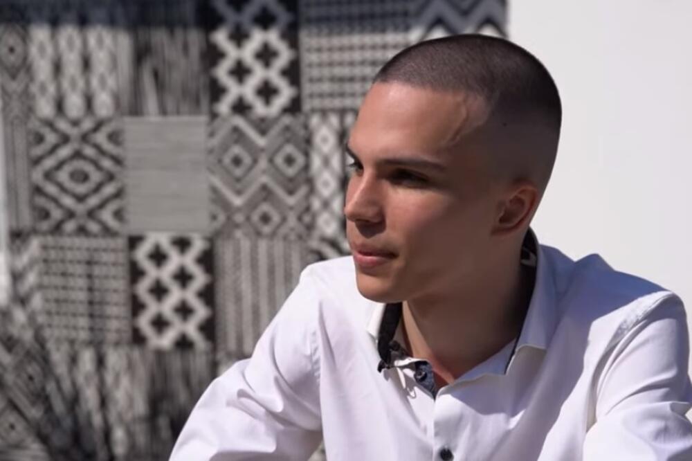 VOJAŽ KONAČNO PRIZNAO KAKO SU BRESKVICA I ON RASKINULI: Dugo je krio priču, a sada je jasno i zašto - SKANDAL!