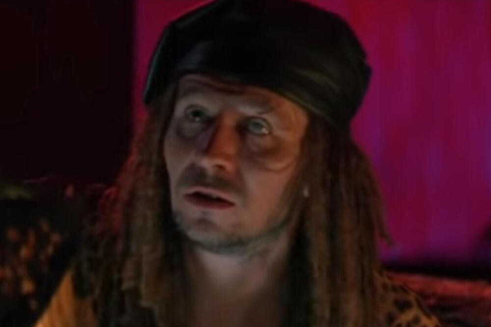 GLUMCU POCRNEO JEZIK OD ALKOHOLA, JEZIVI DETALJI: Nije mogao bez PIĆA, znoj mu je imao miris VOTKE!