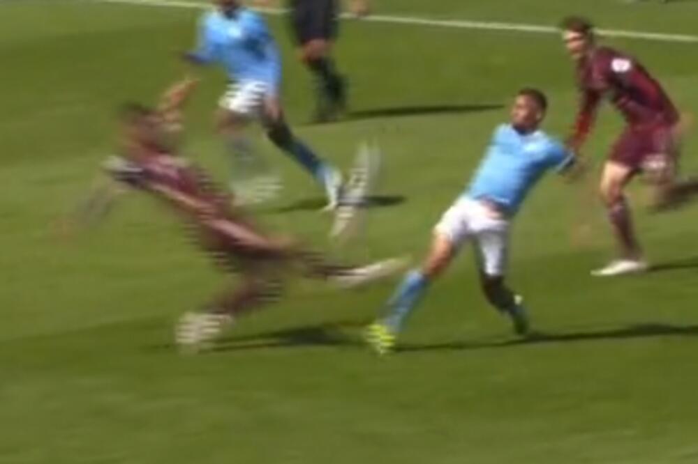 HOROR POTEZ IGRAČA LIDSA, MOGAO JE DA OTKINE NOGU ŽESUSU! Neverovatan start igrača gostiju (VIDEO)