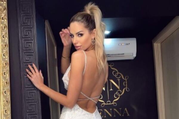 IVA GRGURIĆ JE DANAS PRAVA BOMBETINA, A RANIJE JE BILA POTPUNO DRUGAČIJA: Bez silikona i operacija, NEVEROVATNO!