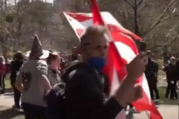 PROTESTI PROTIV KORONA MERA U BEČU: U sukobu sa policijom učestvovali i desničari!