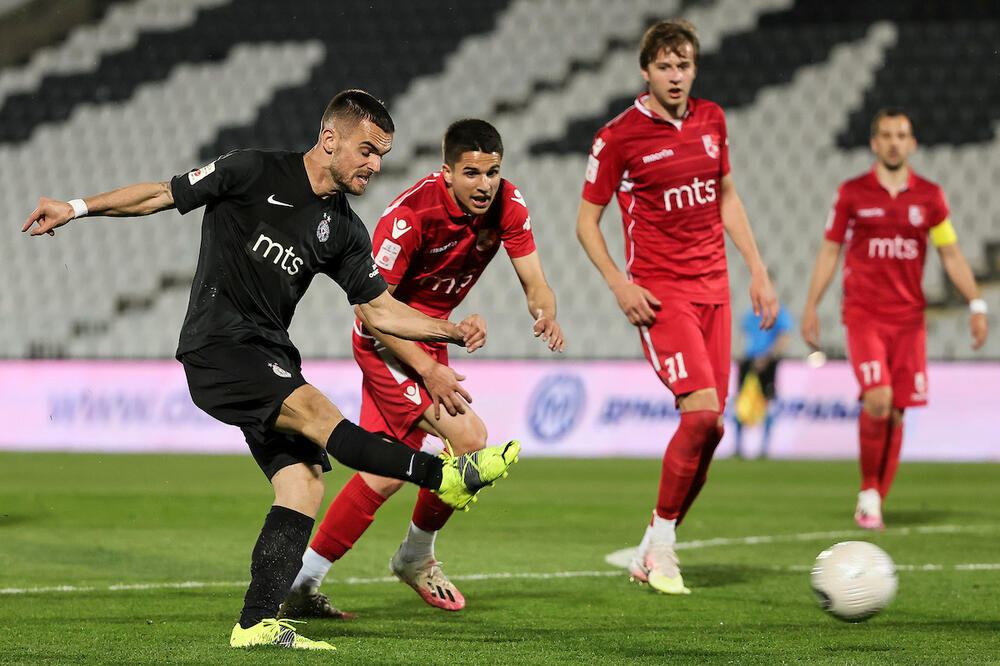 NIJE PUNO ODSUSUTVOVAO: Mađari ponovo pozvali Holendera!