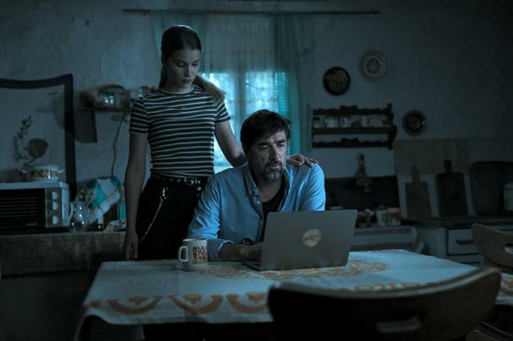 MLADA GLUMICA IVANA ZEČEVIĆ OTKRILA kako je preživela snimanje horor serije Kalkanski krugovi: Frka u ŠUMI! (FOTO)