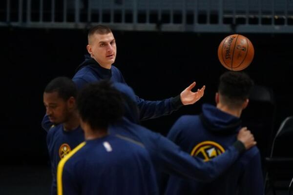 KATASTROFA ZA JOKIĆA I DENVER: Stravična povreda Džamala Mareja, cela NBA liga je u šoku! (VIDEO)