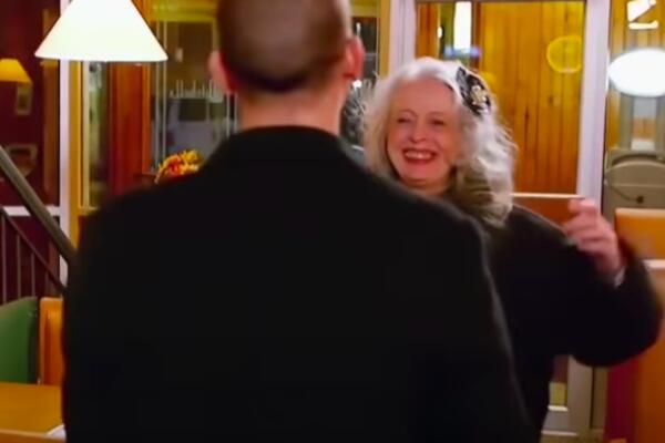 NAJSTARIJA S KOJOM SAM BIO IMALA JE 91 GODINU: On ima samo 31, ali ne želi neku ISPOD 60! (VIDEO)