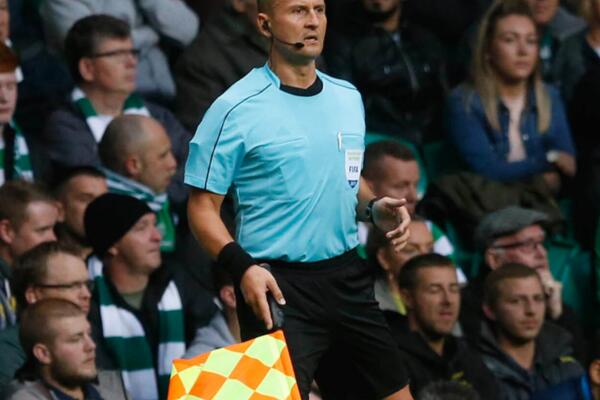 SUDIJU SU SVI NAPALI ŠTO JE UZEO AUTOGRAM OD HALANDA: A sada su ostali postiđeni i dirnuti kada su saznali razlog!