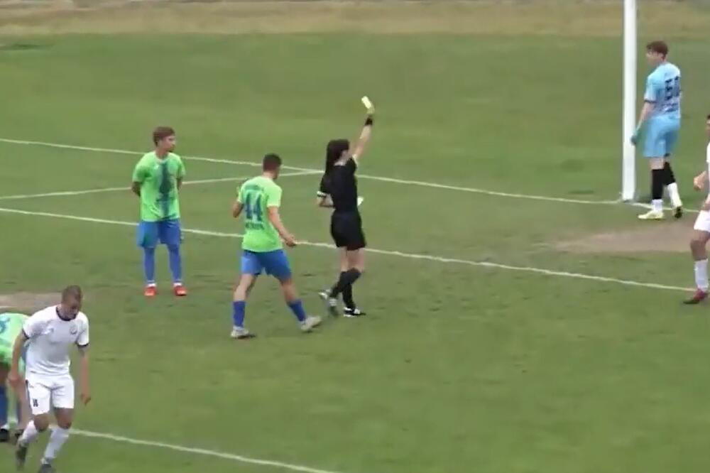 ŽENA SVIRALA PENAL ZA RADNIČKI I ODMAH POSTALA META: "Jeco, nismo se tako dogovorili" (VIDEO)