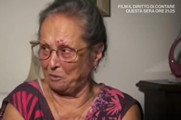 IMA ISTE OŽILJKE NA OBRVI I DESNOJ RUCI: Tvrdi da je šeik Muhamed el Habturu njeno KIDNAPOVANO DETE! (VIDEO)