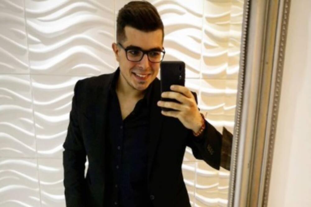 NE SEDI SKRŠTENIH RUKU: Naš pevač video da od pevanja nema HLEBA trenutno, pa počeo da TAKSIRA!