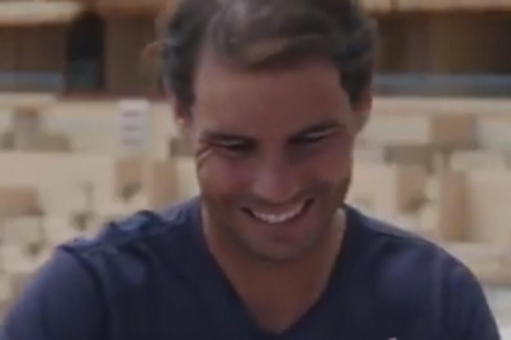 NESPRETNI NADAL! Španac doživeo neprijatnost za vreme intervjua