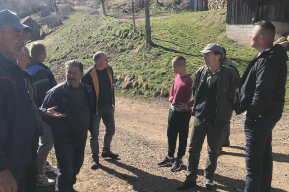 SPOR TRAJE VEĆ DECENIJAMA: Meštani brane 164 hektara šume za koju tvrde da je njihova! SITUACIJA NA IVICI INCIDENTA