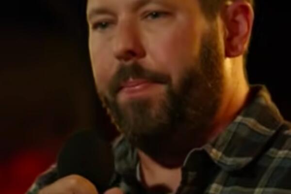 AMERIČKI GLUMAC ZAGLAVIO U SRBIJI I MOLI ZA POMOĆ! Zahteva da mu se jedna stvar HITNO POŠALJE u AMBASADU!