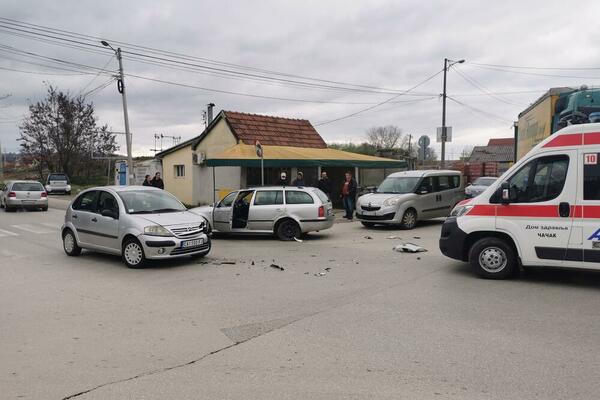 VIŠE OSOBA POVREĐENO U SUDARU AUTOBOMILA I KOMBIJA: U toku uviđaj