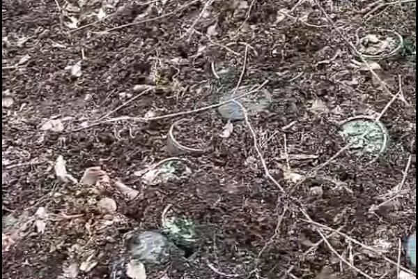 SNIMLJENE 22 NAGAZNE MINE KOD SARAJEVA! Radi se o klackalicama, a mogu da naprave veliku štetu!