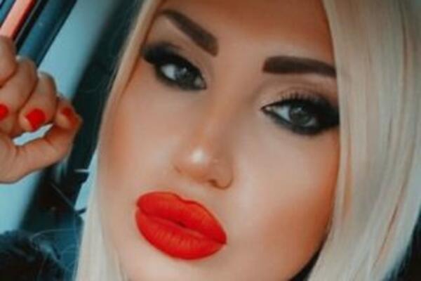 NIJE JOJ LAKO! PEVAČICA JOVANA TIPŠIN O NAJBOLNIJEM TRENUTKU U ŽIVOTU: Roni suze zbog majčine smrti!