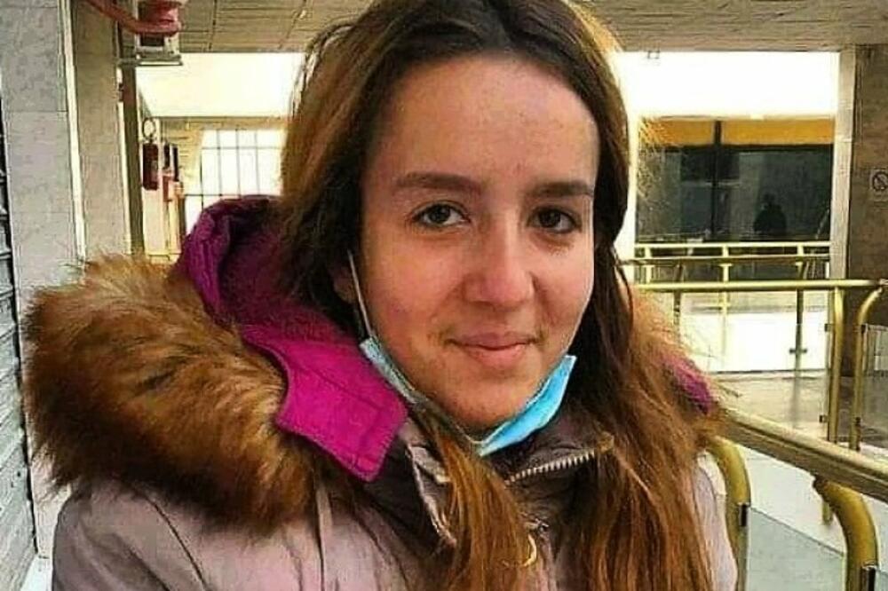 NESTALA IRENA STOJKOVIĆ (19) IZ NIŠA: Rekla ujaku da ide na CVETNU PIJACU i više se NIJE VRATILA