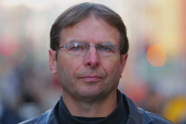 VODEĆI NORVEŠKI TEORETIČAR ZAVERE PREMINUO: Negirao opasnost KORONE pa umro upravo od nje!