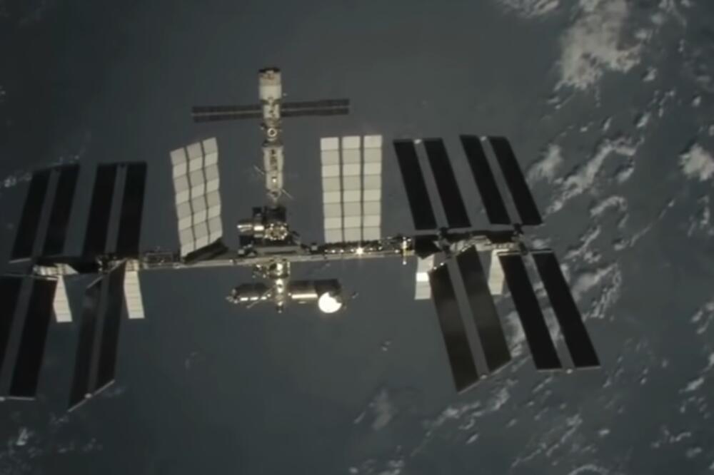 KINA UPOZORAVA NA POŠTOVANJE SPORAZUMA: Stvara se gužva u svemiru zbog Maskovih satelita!