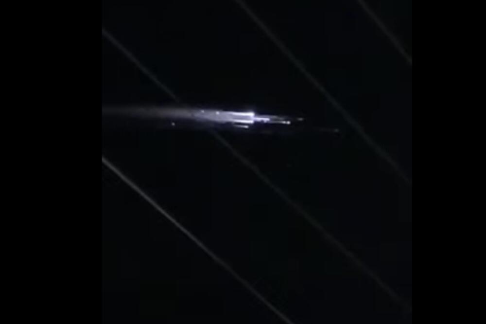 ČUDO NA NEBU IZNAD FLORIDE SNIMILO PREKO 250 LJUDI: Niko ne zna odakle je došla vatrena kugla! (VIDEO)