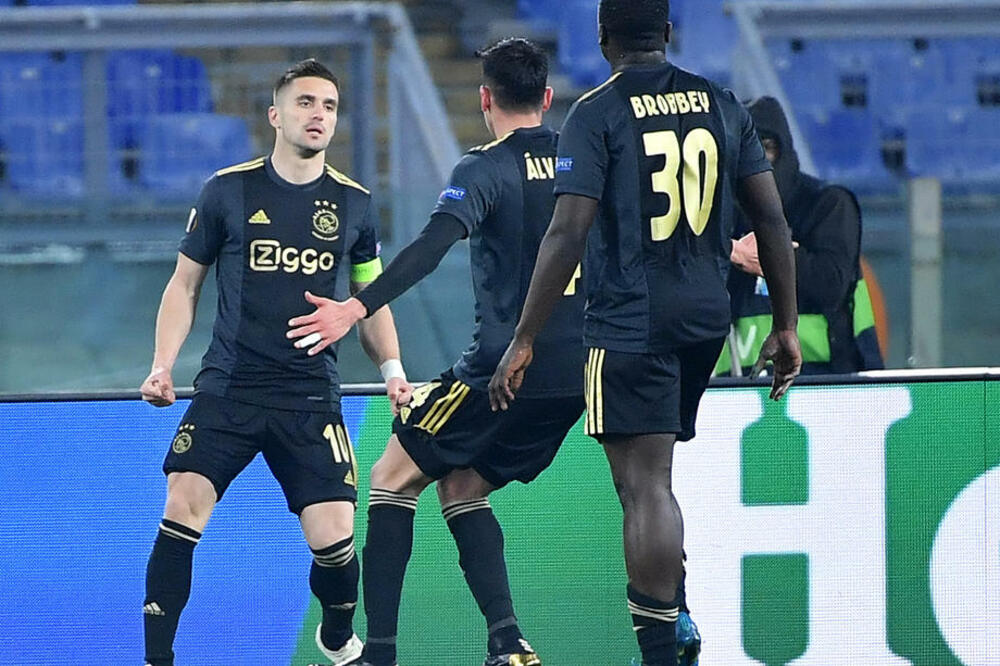 AJAKS JE ŠAMPION, TADIĆ SE OGLASIO: Smatra da je jedan čovek ključ uspeha